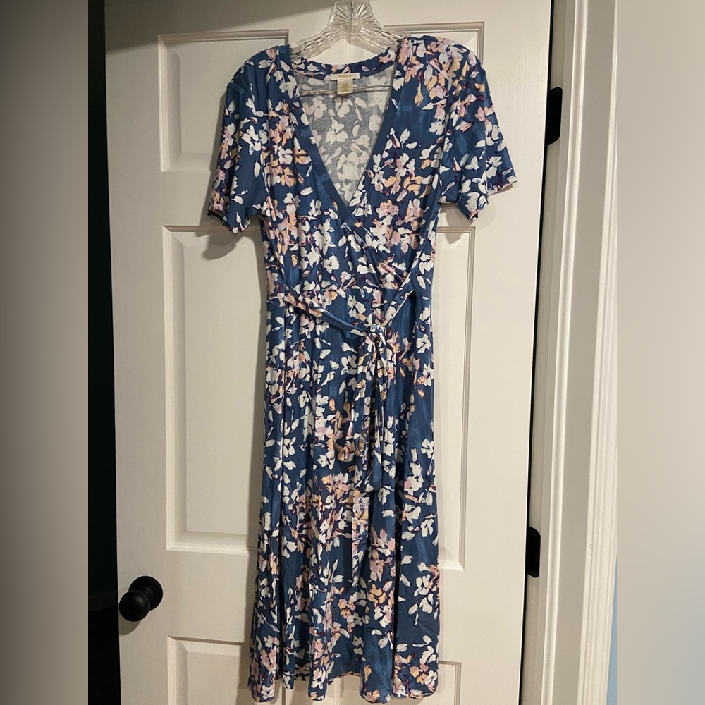 Matty M jersey floral wrap-look dress, size L